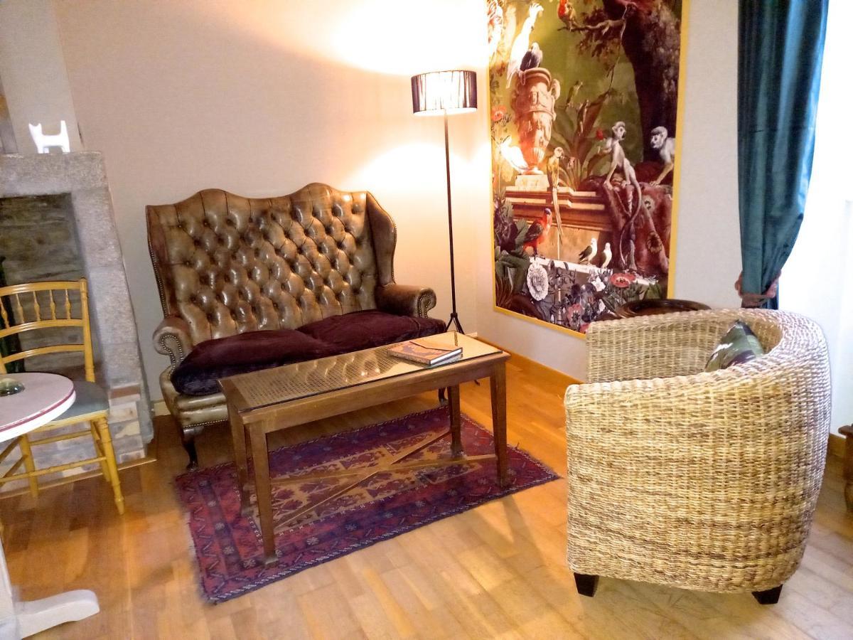 Le Petit Manoir Bed & Breakfast Isigny-le-Buat Exterior foto